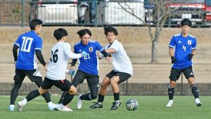 デフサッカー男子日本代表が嬉野市で強化合宿　サガン鳥栖U－18と練習試合